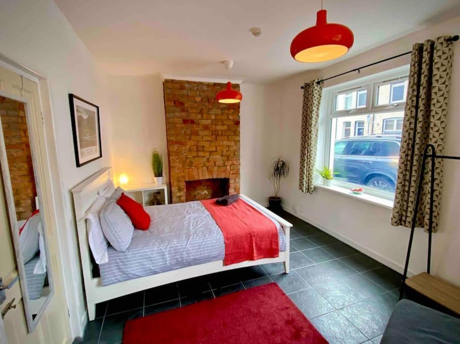 Brickworks - 2 Bedrooms, 15 Mins Walk To The Centre, With Garden Кардіфф Екстер'єр фото